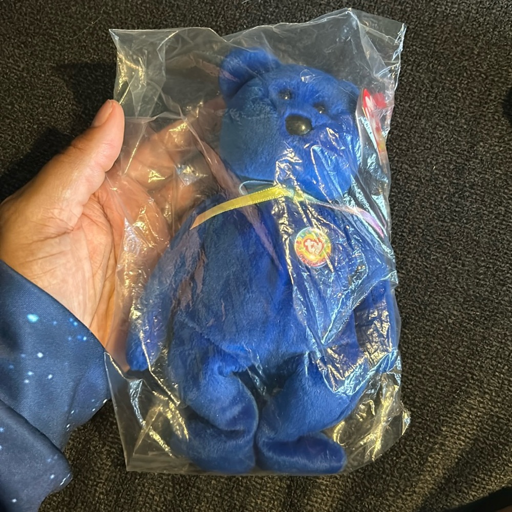 Vintage Beanie Baby “Clubby.”